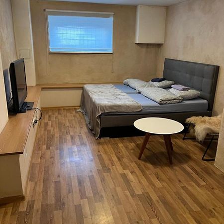 Sueda Hostel Sueda 7 Таллин Экстерьер фото